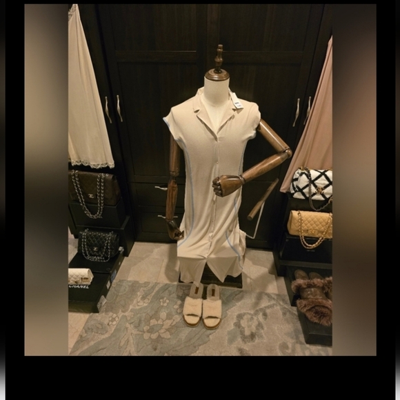 Frette Luxury 2024- 2025 Pyjamas Nightgown Button Beige W/ Blue Trim New W/Tags - Picture 14 of 16